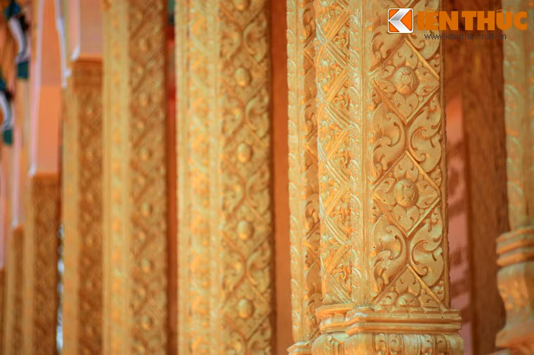 Mỗi hoa văn, họa tiết trang trí trên các công trình của chùa đều được tạo hình rất tỉ mỉ.