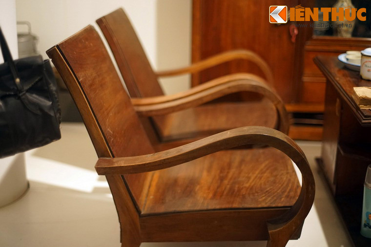 Các món đồ gỗ nhìn chung rất hạn chế về mẫu mã, hầu như nhà nào cũng giống nhà nào.