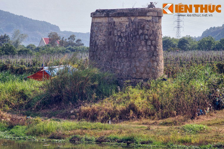 Theo các tư liệu lịch sử, đường sắt Phan Rang – Đà Lạt được lập dự án vào năm 1900, đến 1908 bắt đầu thi công, riêng đoạn có cây cầu Dran được xây dựng năm 1919, hoàn thành vào năm 1925.