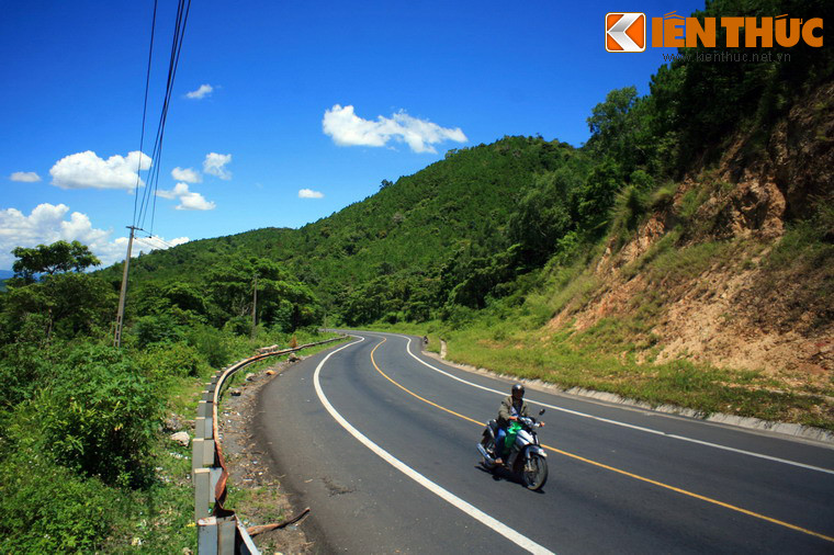 Ngược dòng lịch sử, sau thất bại Điện Biên Phủ ngày 7/5/1954, người Pháp quyết định rút bỏ khỏi các vị trí dễ bị cô lập ở Tây Nguyên. Binh đoàn Cơ Động 100 (Groupe Mobile 100) nhận lệnh bỏ An Khê về giữ Pleiku.