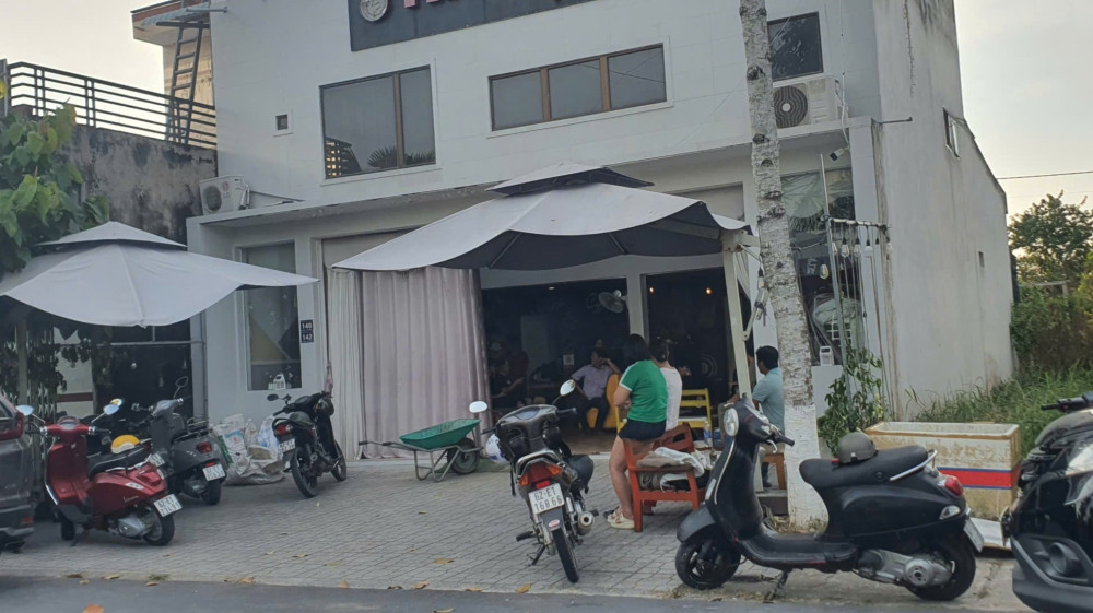 Long An: Nổ bình gas, 2 cô giáo và 7 học sinh bị bỏng Long An: No binh gas, 2 co giao va 7 hoc sinh bi bong