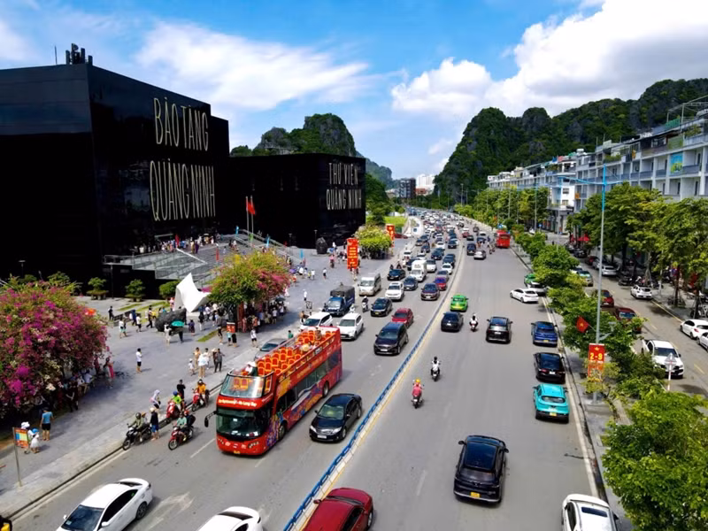 Top dia phuong co ho gia dinh so huu oto nhieu nhat Viet Nam