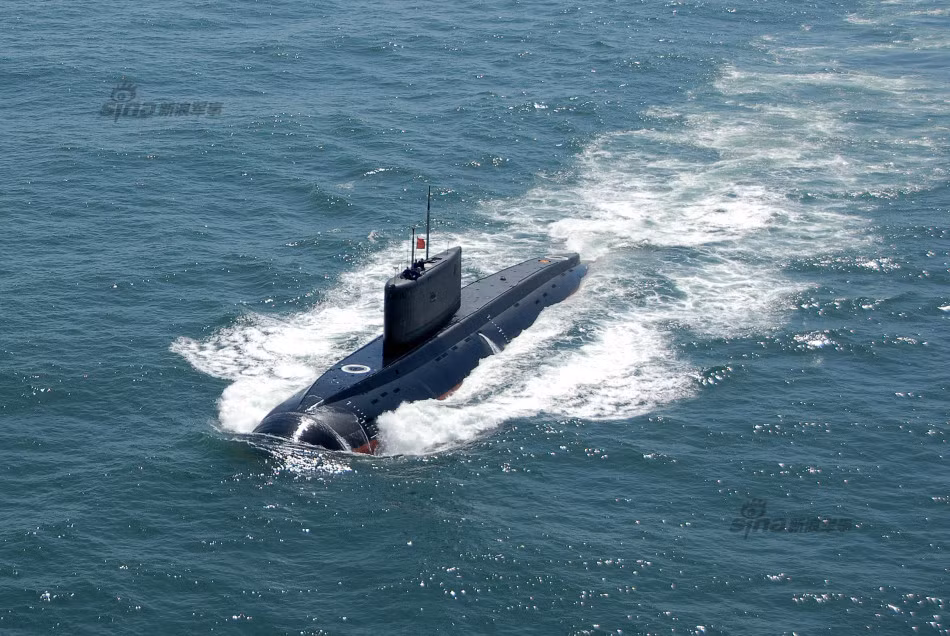 Hải quân Trung Quốc là lực lượng sở hữu đội tàu ngầm Kilo 636 thế hệ mới lớn nhất thế giới hiện nay. Một dấu hỏi lớn đối với thế giới suốt nhiều năm qua là liệu các tàu ngầm Kilo 636 mà Nga xuất khẩu tới Trung Quốc có được trang bị tổ hợp tên lửa hành trình Klub-S hay không?