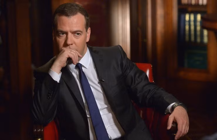 Thu tuong Medvedev se thao luan gi trong chuyen tham Viet Nam?