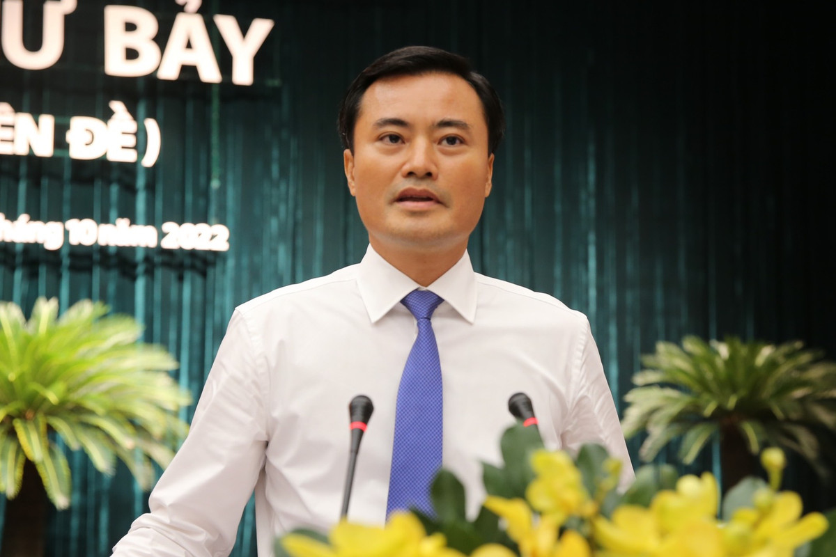 Trước đó, Phó Thủ tướng Thường trực Phạm Bình Minh đã ký Quyết định của Thủ tướng Chính phủ phê chuẩn kết quả bầu chức vụ Phó Chủ tịch UBND TPHCM nhiệm kỳ 2021-2026 đối với ông Bùi Xuân Cường.