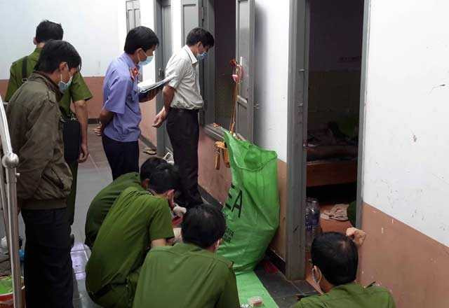 Việc xác minh, truy bắt hung thủ gặp nhiều khó khăn vì theo lời khai của em Quỳnh Châu thì người thanh niên từ trong nhà bước ra xe taxi khoảng 25 tuổi; nhưng người lái xe taxi lại cho biết, người đàn ông khoảng 35-40 tuổi (Ảnh minh hoạ, nguồn ảnh: VTC News)