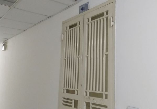 Nghi van nam thanh nien hiep dam nguoi giup viec lon tuoi-Hinh-2