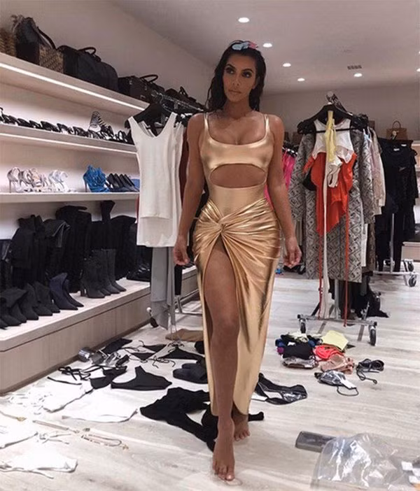 Chiec voi nuoc dac biet trong nha nghe si “sieu vong 3” Kim Kardashian-Hinh-6