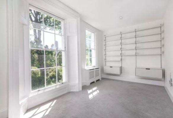 Ngôi nhà còn có 2 căn phòng phụ được sử dụng vào dịp người thân, bạn bè đến thăm và ở lại.