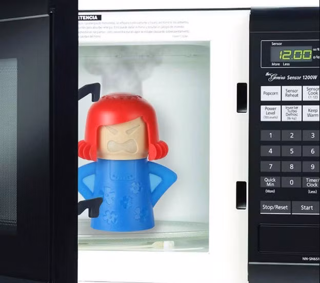 Thiết bị làm sạch bằng hơi giúp bạn vệ sinh lò vi sóng nhanh chóng hơn