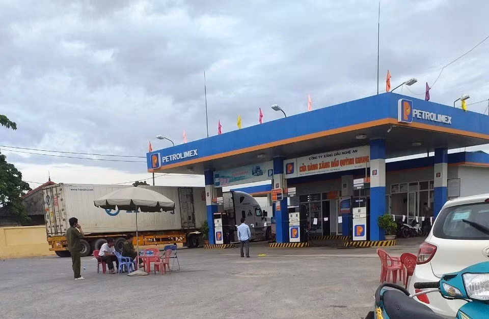 Vi sao nu nhan vien cay xang bi dam tu vong trong dem?