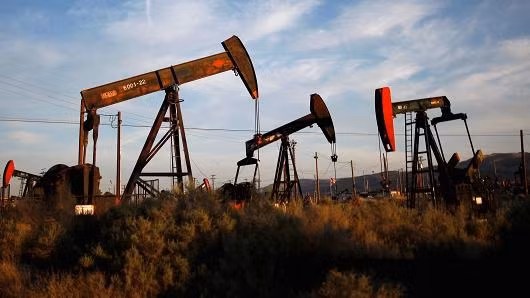 Gia xang dau hom nay 14/7: Gia xang dau tang truong tro lai