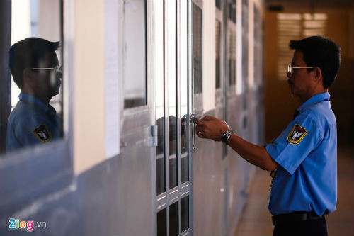 Các phòng học được niêm phong cẩn thận, nhằm đảm bảo kỳ thi diễn ra an toàn.