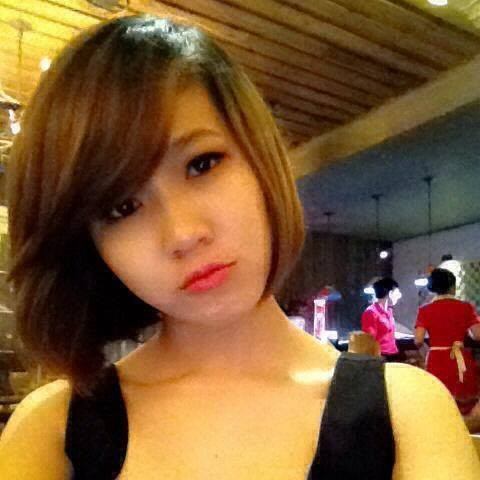 Ngoài giọng hát hay, trong trẻo, ngoại hình của Thu Hạnh cũng khiến cô được nhiều người chú ý hơn.