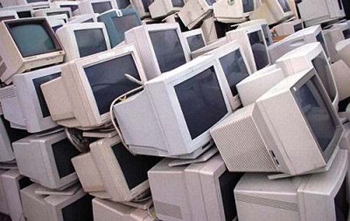 Can bo UBND quan da chiem doat gan 2 ty ra sao?-Hinh-2