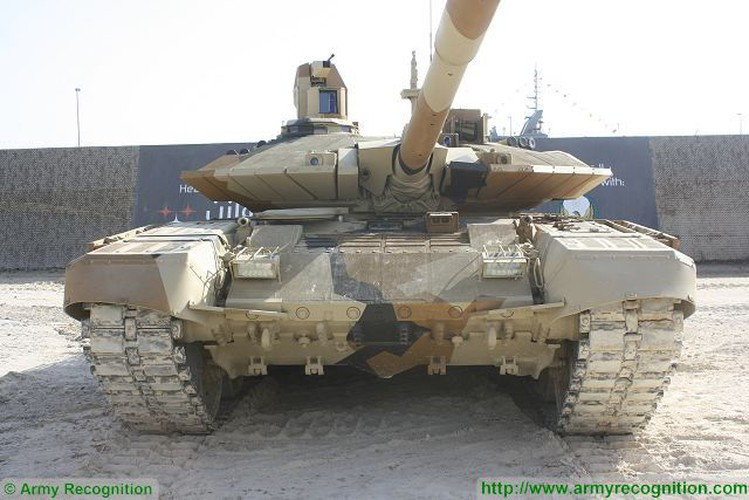 T-90MS được trang bị pháo chính cỡ nòng 125mm, có khả năng bắn nhiều loại đạn và cả tên lửa chống tăng có lái dẫn bằng laser.