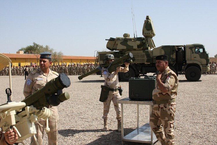 Cách đây không lâu, hệ thống tên lửa phòng không Pantsir-S1 cũng đã xuất hiện tại căn cứ quân sự Taji của Mỹ nhưng không được biết đến.