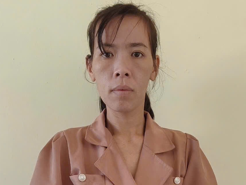 Thanh Hoa: Trom tien cua me, con gai bi khoi to