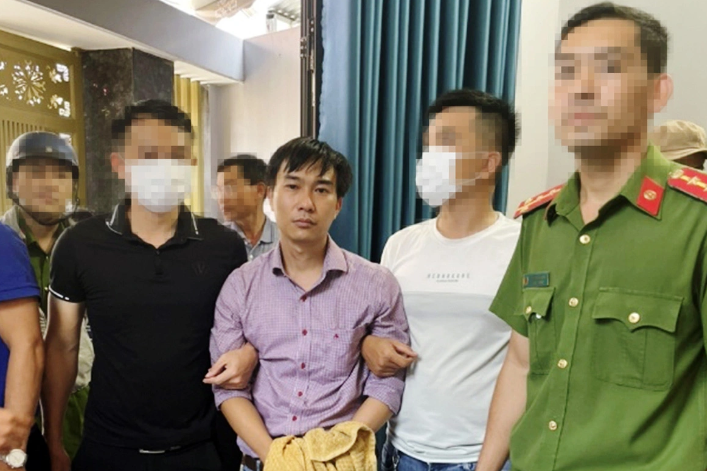 Kết quả điều tra ban đầu xác định, Danh Sơn và chị N. có quan hệ tình cảm với nhau khoảng 1 năm, cả 2 người đều đã có gia đình riêng. Gần đây, hai người thường xảy ra mâu thuẫn. 