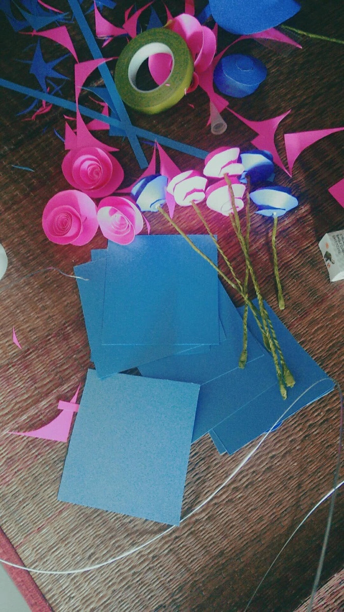 Hai nam sinh Bach Khoa cam cui xep hoa tang nguoi yeu nhan dip 20/10, CDM duoc phen ran ran 'gato'-Hinh-3