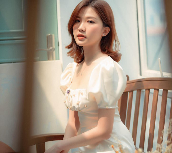 Nữ diễn viên mới đây quyết định cắt tóc ngắn cá tính.