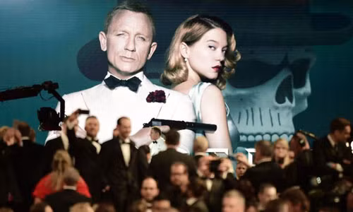 Diep vien 007 Spectre lap ky luc phong ve tai Anh