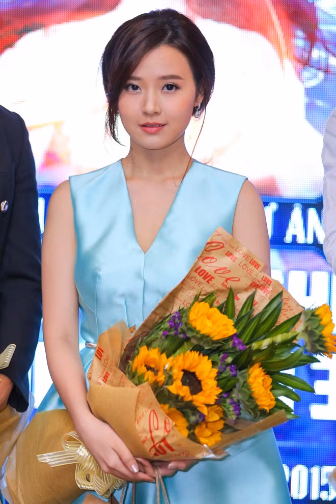 Midu làm đại sứ cho một thương hiệu.