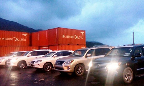 Sung cong quy 5 xe sang gia 30 ty nhap lau