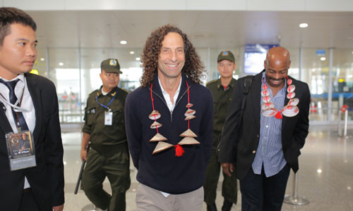 Toi nay huyen thoai saxophone Kenny G bieu dien tai Ha Noi-Hinh-5