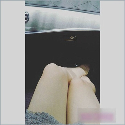 Bức ảnh Thúy Vi khoe được người tình chở đi mua sắm có nội thất khá quen thuộc.