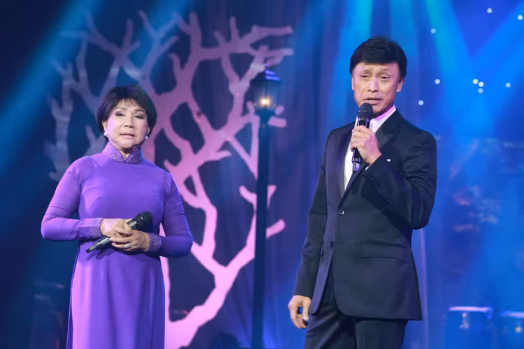 Tuan Ngoc phieu cung Le Thu trong dem nhac Ngo Thuy Mien