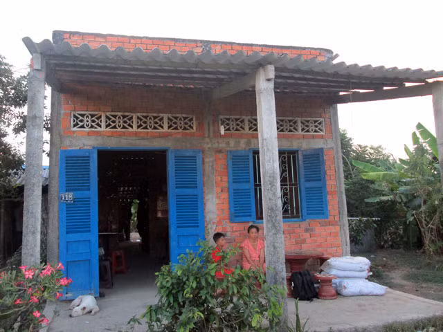 Vu bo troi, danh chet con trai: Bi kich tu ruou, ngheo