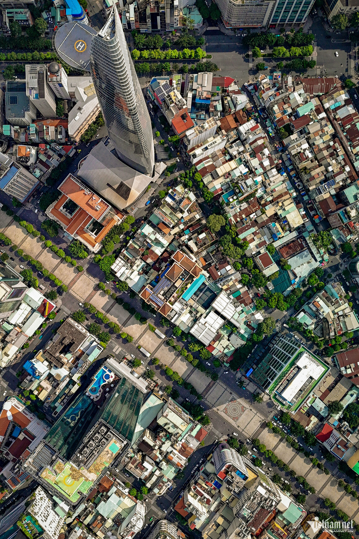 Theo dự thảo giá đất của Sở Tài nguyên Môi trường công bố hồi tháng 7/2024, nơi có giá đất cao nhất là trên mặt đường Nguyễn Huệ với giá 810 triệu đồng/m2.