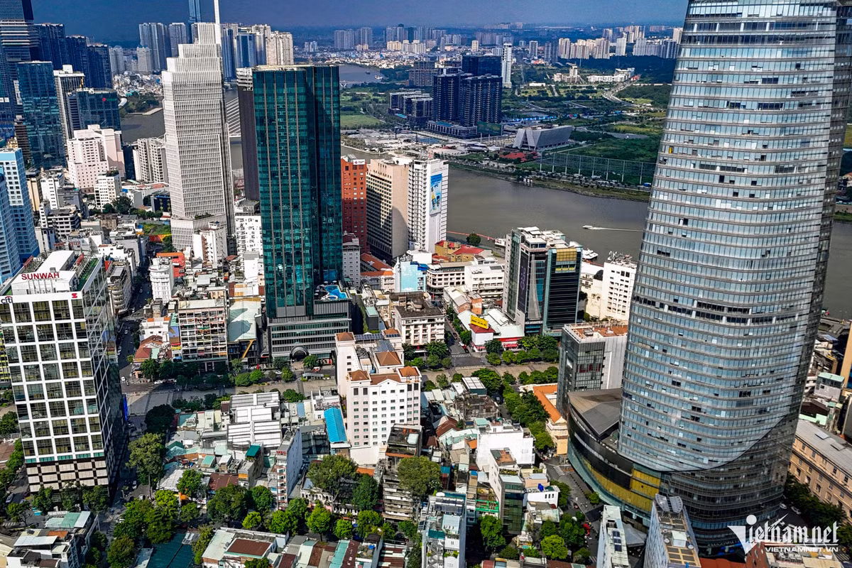 Ngoài "siêu dự án" Amigo tại khu đất tứ giác Nguyễn Huệ - Hồ Tùng Mậu - Huỳnh Thúc Kháng - Ngô Đức Kế (phường Bến Nghé, quận 1, TPHCM) bà Trương Mỹ Lan còn muốn bán dự án 6A ở Bình Chánh với giá rẻ để lấy tiền trả cho các trái chủ.