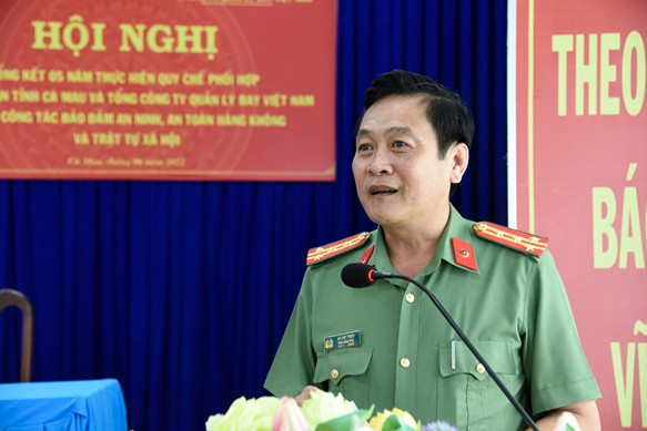 Đại tá Triều trưởng thành trong lực lượng Công an Cà Mau, từng đảm nhiệm các chức vụ: trưởng Công an huyện Ngọc Hiển, Trưởng Công an thành phố Cà Mau, Phó Giám đốc Công an tỉnh Cà Mau. 