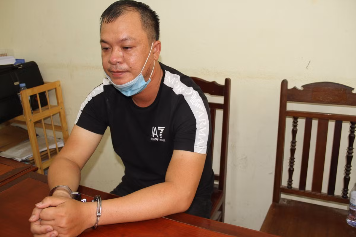 Nu chu cua hang quan ao bi sat hai: Nghi pham khai gi?-Hinh-2