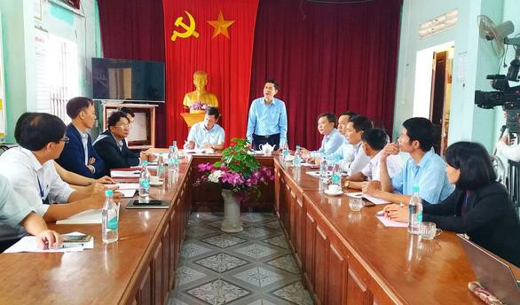 Nhom nu sinh bat ban quy, danh dan mat bi duoi hoc mot tuan-Hinh-2