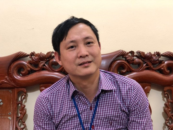 Kham nha Kha Banh, 2 co gai nhan la vo nhung khong co giay ket hon-Hinh-2