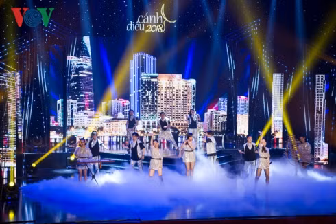 “Danh bai” Song Lang, Chang vo cua em gianh giai Canh dieu Vang 2018