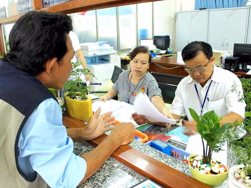 TP HCM: Trich luc giay ket hon, khai sinh khong phu thuoc noi cu tru