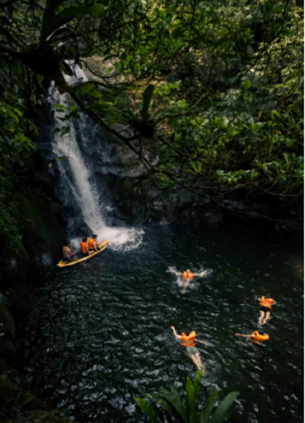 Dong suoi gan Ha Noi co ten dang so, hut khach toi tron nong-Hinh-3