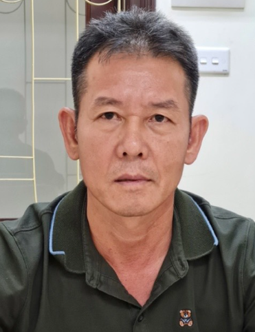 Khởi tố bị can, bắt giam Nguyễn Tiến Mạnh (SN 1970, Phó Giám đốc Công ty CP du lịch thương mại Lữ Hành Việt, Giám đốc Công ty vận tải du lịch Hoàng Long Luxury) tội "Đưa hối lộ". 