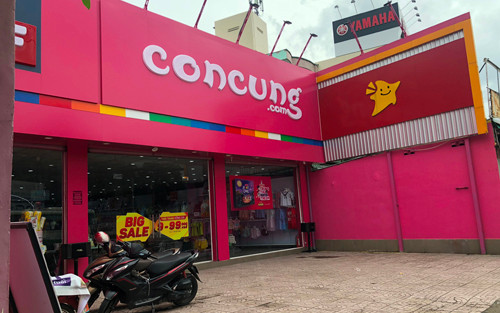 Thu giu gan 120.000 san pham Con Cung de dieu tra vi pham-Hinh-2