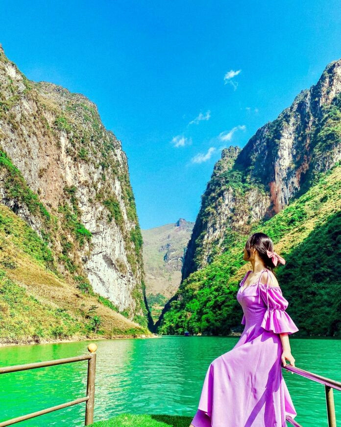 Di choi 30/4-1/5: Do xo xuat ngoai, tour 