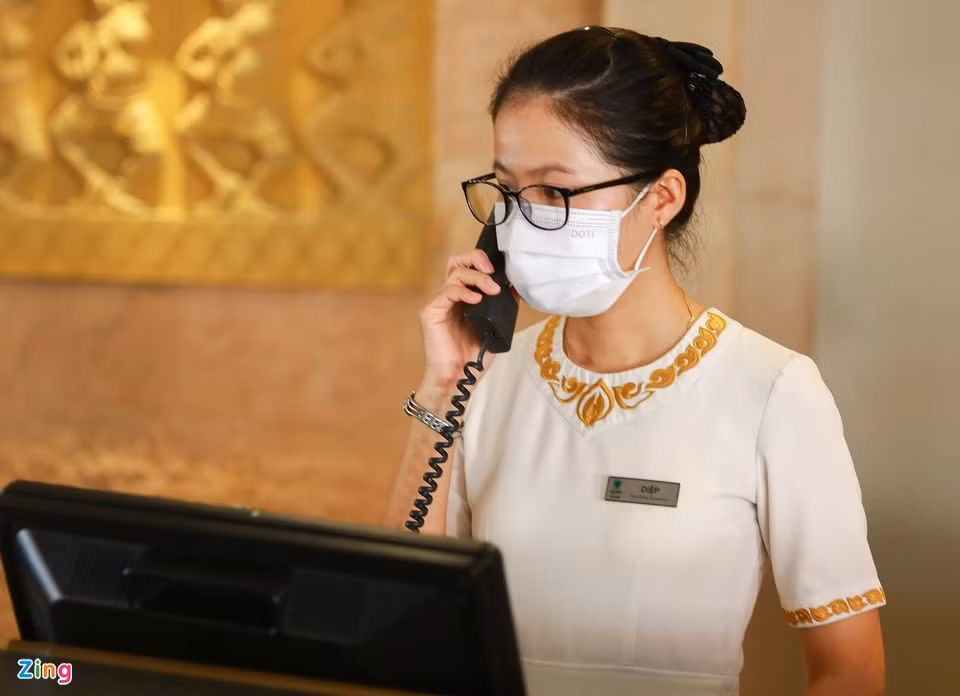 Khach san khat nhan su