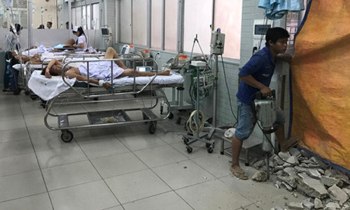 Benh nhan cap cuu o BV Cho Ray bi tieng on 