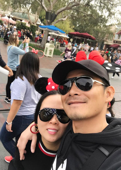 Những khoảnh khắc tình tứ bên bạn gái đại gia thường xuyên được Quách Ngọc Ngoan chia sẻ trên trang cá nhân.