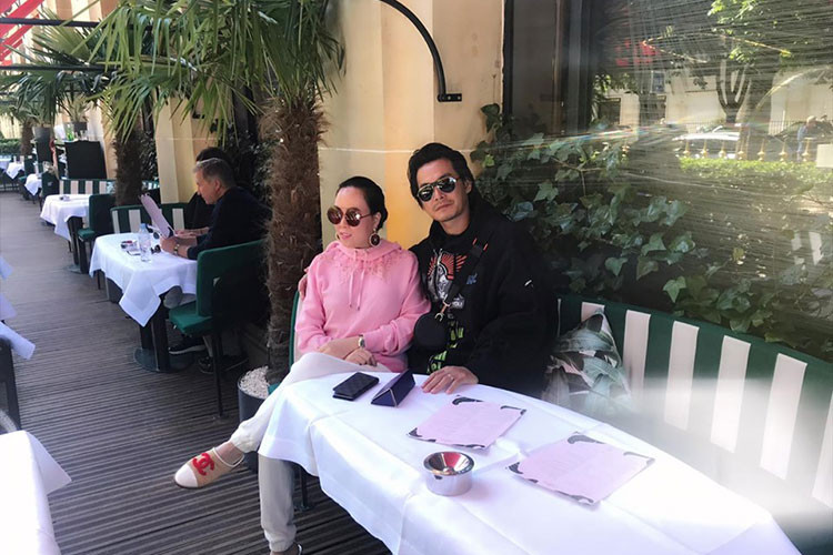 Cặp đôi tận hưởng nhiều chuyến du lịch bên nhau trong 4 năm hẹn hò.