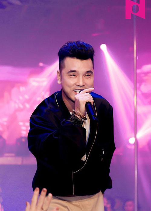 Trước khi gắn bó với Kim Cương, Ưng Hoàng Phúc thừa nhận anh từng yêu và chia tay rất nhiều.