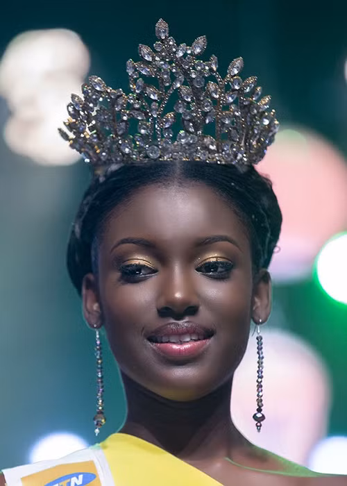 Theo dự đoán của Missosology, người đẹp có khả năng đăng quang cuộc thi Hoa hậu Quốc tế năm nay là đại diện Bờ Biển Ngà - Tara Gueye.